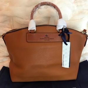 Dooney Bourke satchel bag